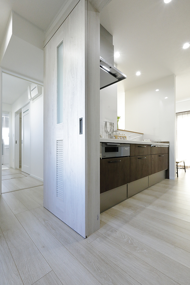 千曲市杭瀬下 室内