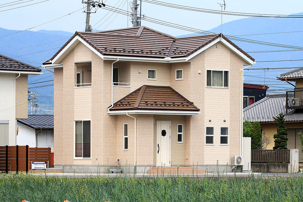 ママの欲しいが詰まった「等身大」の家-千曲市内川F様邸 - 更埴建設 