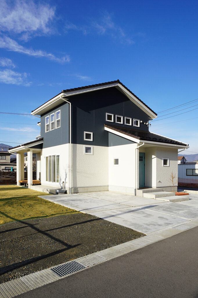 千曲市寂蒔 モデルハウス 外観